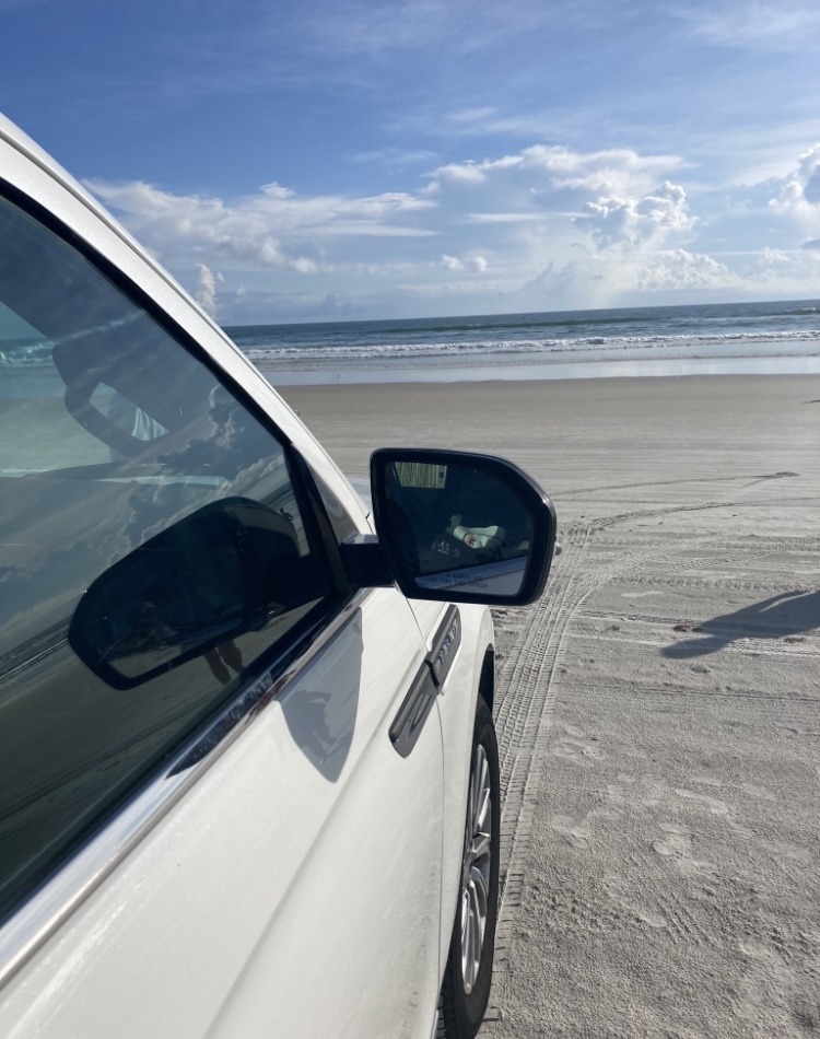 suv on beach